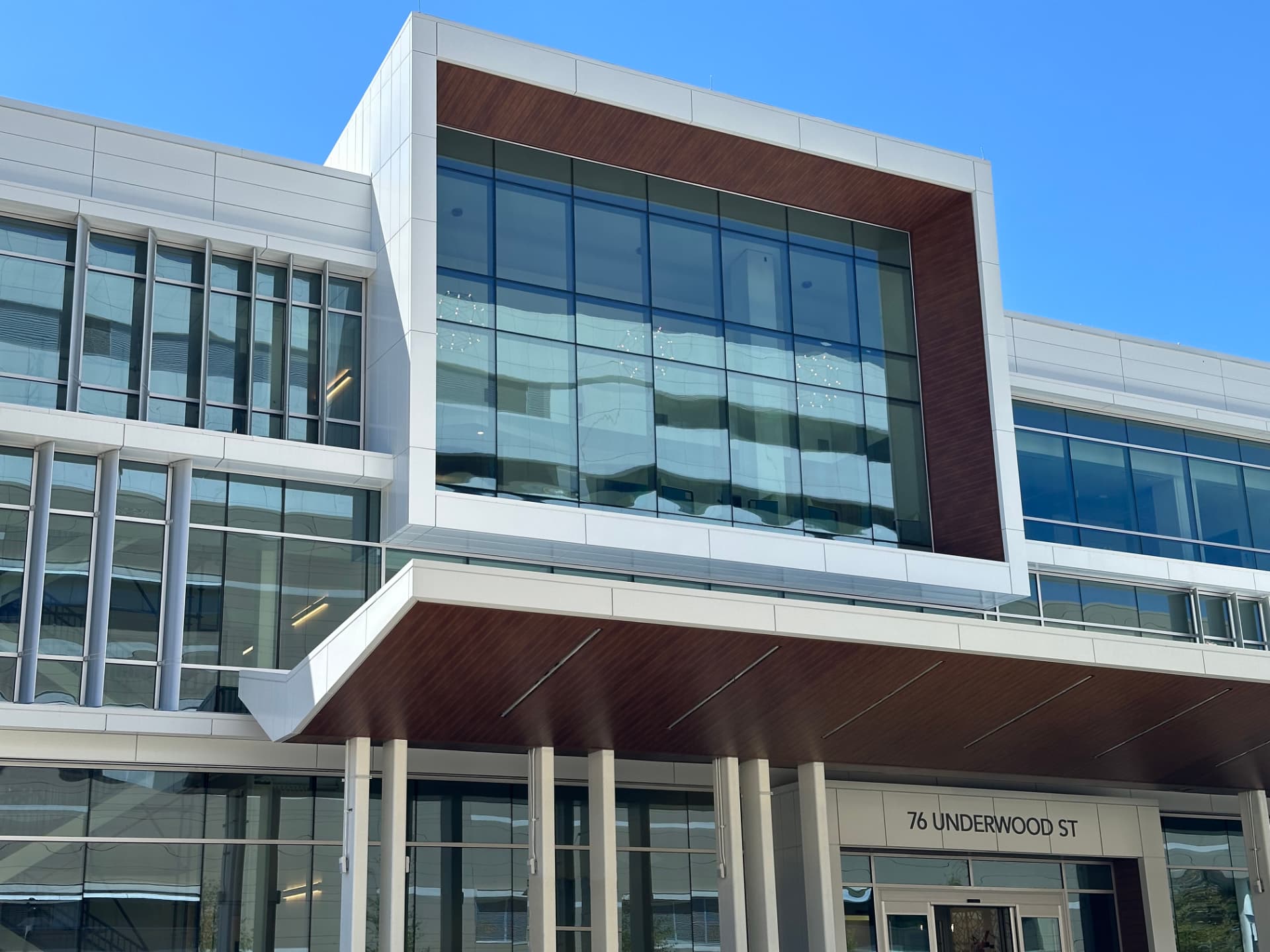 Orlando Health Neuroscience Institute glazed façade and entrance canopy
